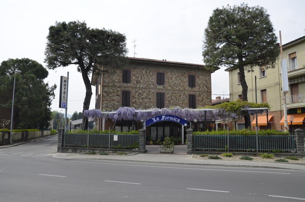 Hotel Formica Savignano sul Panaro Luaran gambar
