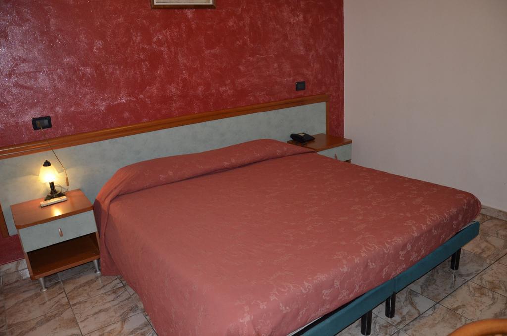 Hotel Formica Savignano sul Panaro Luaran gambar